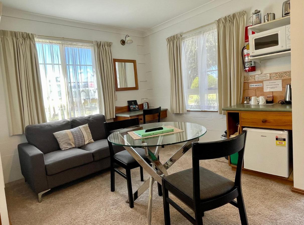 Swansea Cottages & Lodge Suites Esterno foto